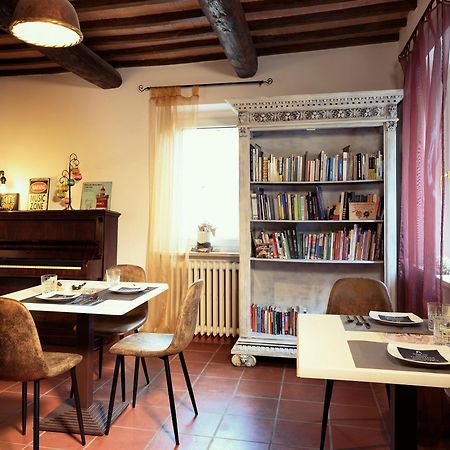 B&B Il Bed And Bookfast Mercatello エクステリア 写真