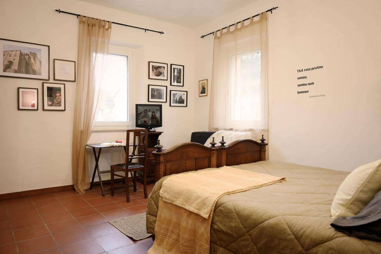 B&B Il Bed And Bookfast Mercatello 部屋 写真